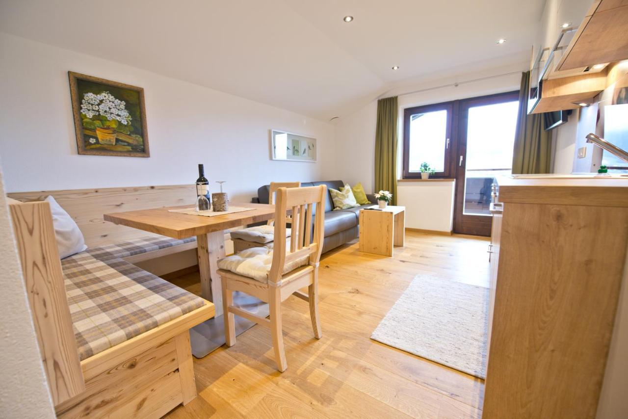 Haus Sonnwend Apartment Елмау Стая снимка