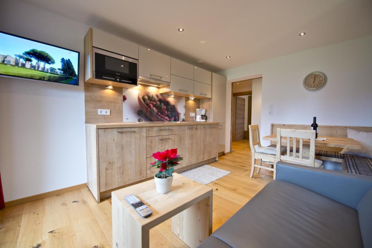 Haus Sonnwend Apartment Елмау Стая снимка